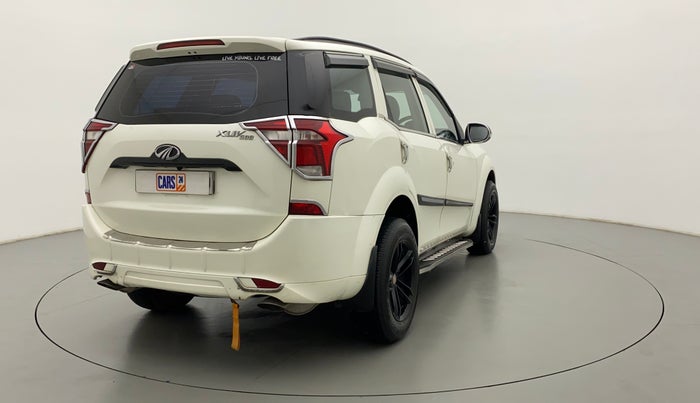 2019 Mahindra XUV500 W3, Diesel, Manual, 36,170 km, Right Back Diagonal