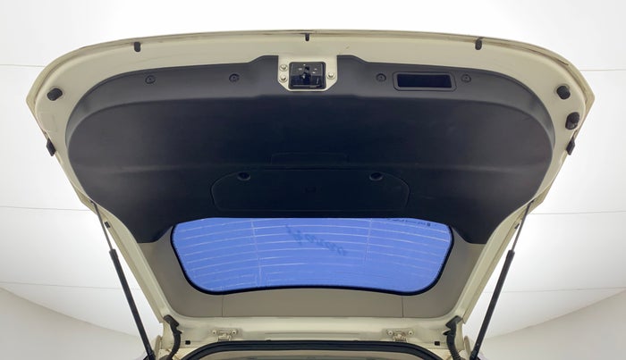 2019 Mahindra XUV500 W3, Diesel, Manual, 36,170 km, Boot Door Open