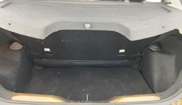 2023 Tata PUNCH CREATIVE  MT, Petrol, Manual, 42,179 km, Boot Inside