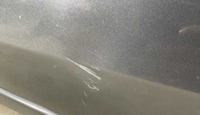 2022 Maruti Alto VXI, Petrol, Manual, 24,717 km, Rear left door - Slightly dented