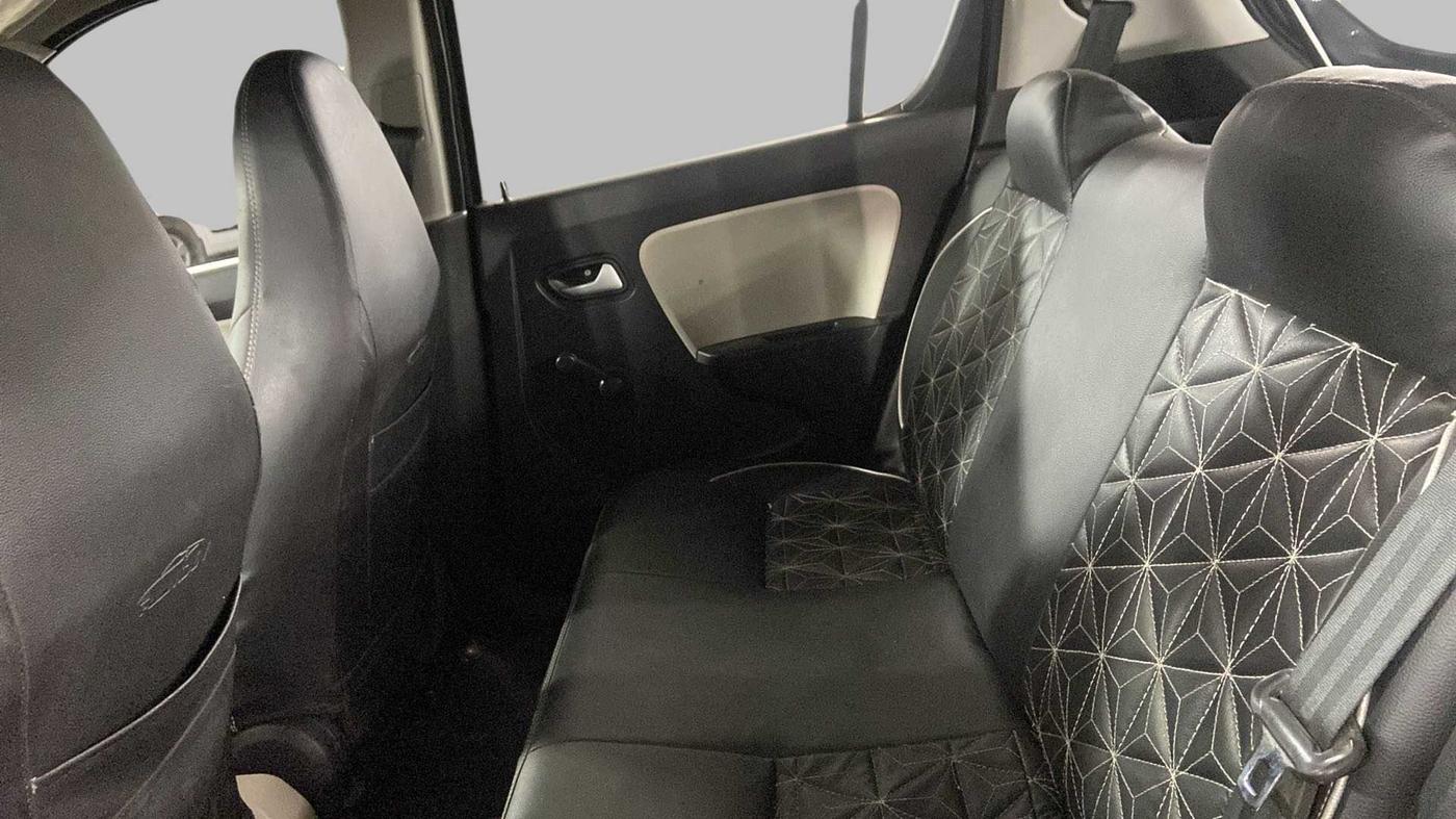 2022 Maruti Alto VXI, Petrol, Manual, 24,717 km, Right Side Rear Door Cabin