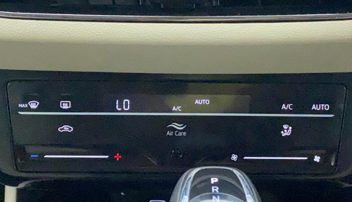 2022 Skoda SLAVIA STYLE 1.0L TSI AT, Petrol, Automatic, 2,125 km, Automatic Climate Control