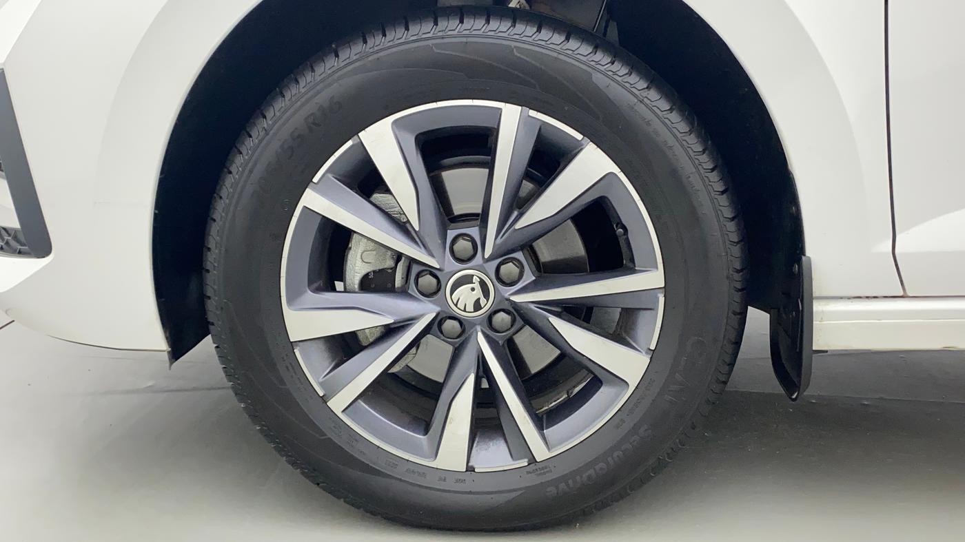 2022 Skoda SLAVIA STYLE 1.0L TSI AT, Petrol, Automatic, 2,125 km, Left Front Wheel