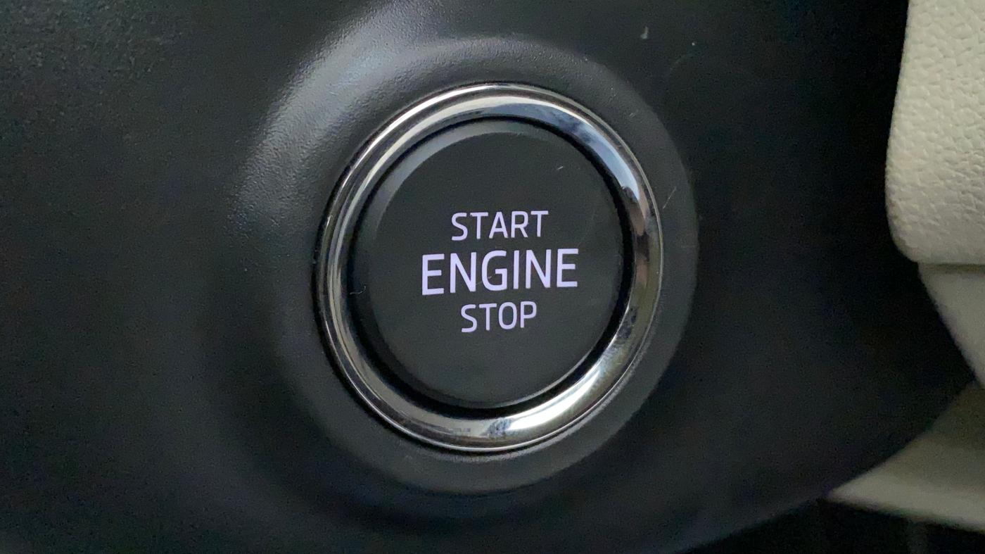 2022 Skoda SLAVIA STYLE 1.0L TSI AT, Petrol, Automatic, 2,125 km, Keyless Start/ Stop Button