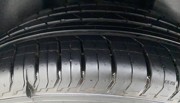 2022 Skoda SLAVIA STYLE 1.0L TSI AT, Petrol, Automatic, 2,125 km, Right Rear Tyre Tread