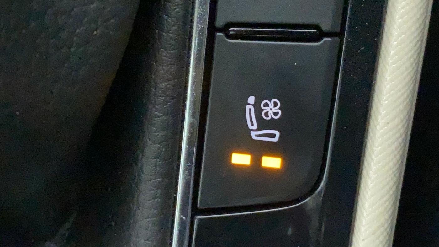 2022 Skoda SLAVIA STYLE 1.0L TSI AT, Petrol, Automatic, 2,125 km, Heated/ Ventilated Seats
