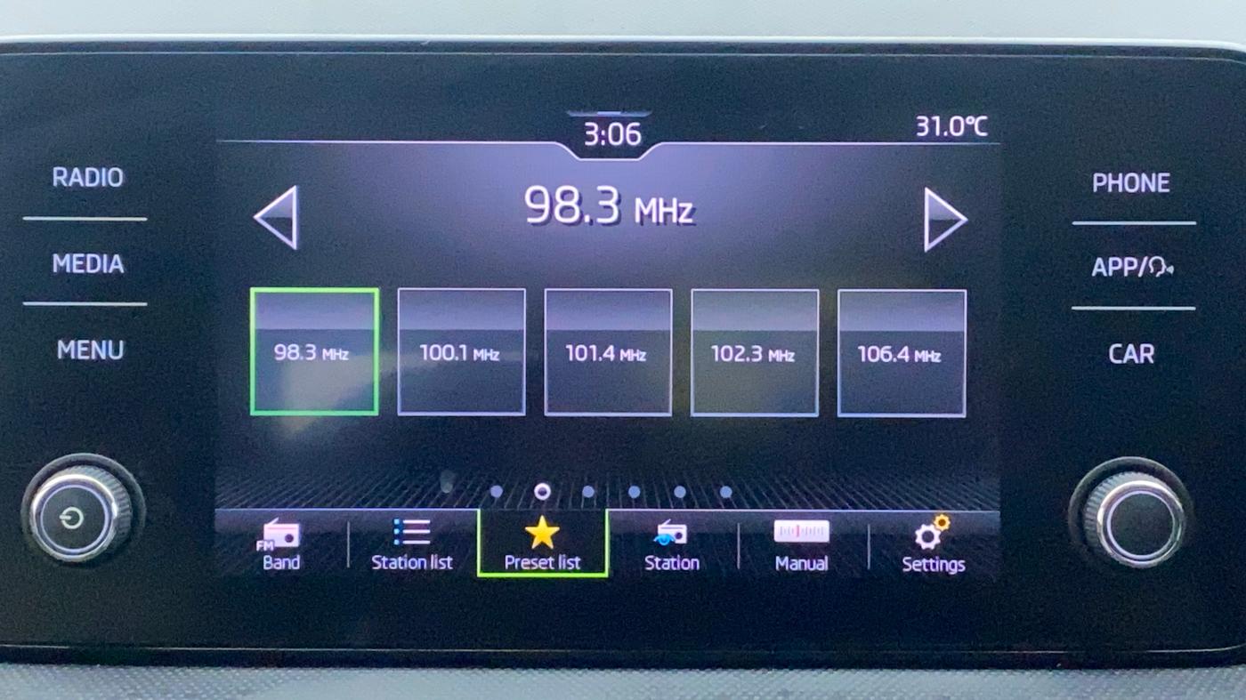 2022 Skoda SLAVIA STYLE 1.0L TSI AT, Petrol, Automatic, 2,125 km, Infotainment System