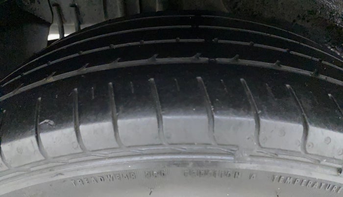 2021 Tata NEXON XM SUNROOF DIESEL, Diesel, Manual, 59,418 km, Right Rear Tyre Tread
