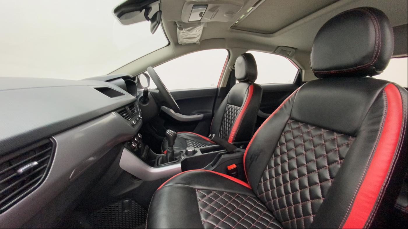 2021 Tata NEXON XM SUNROOF DIESEL, Diesel, Manual, 59,418 km, Right Side Front Door Cabin