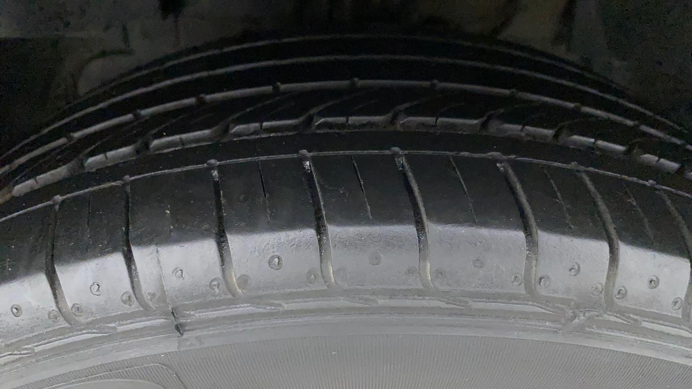 2021 Tata NEXON XM SUNROOF DIESEL, Diesel, Manual, 59,418 km, Left Front Tyre Tread