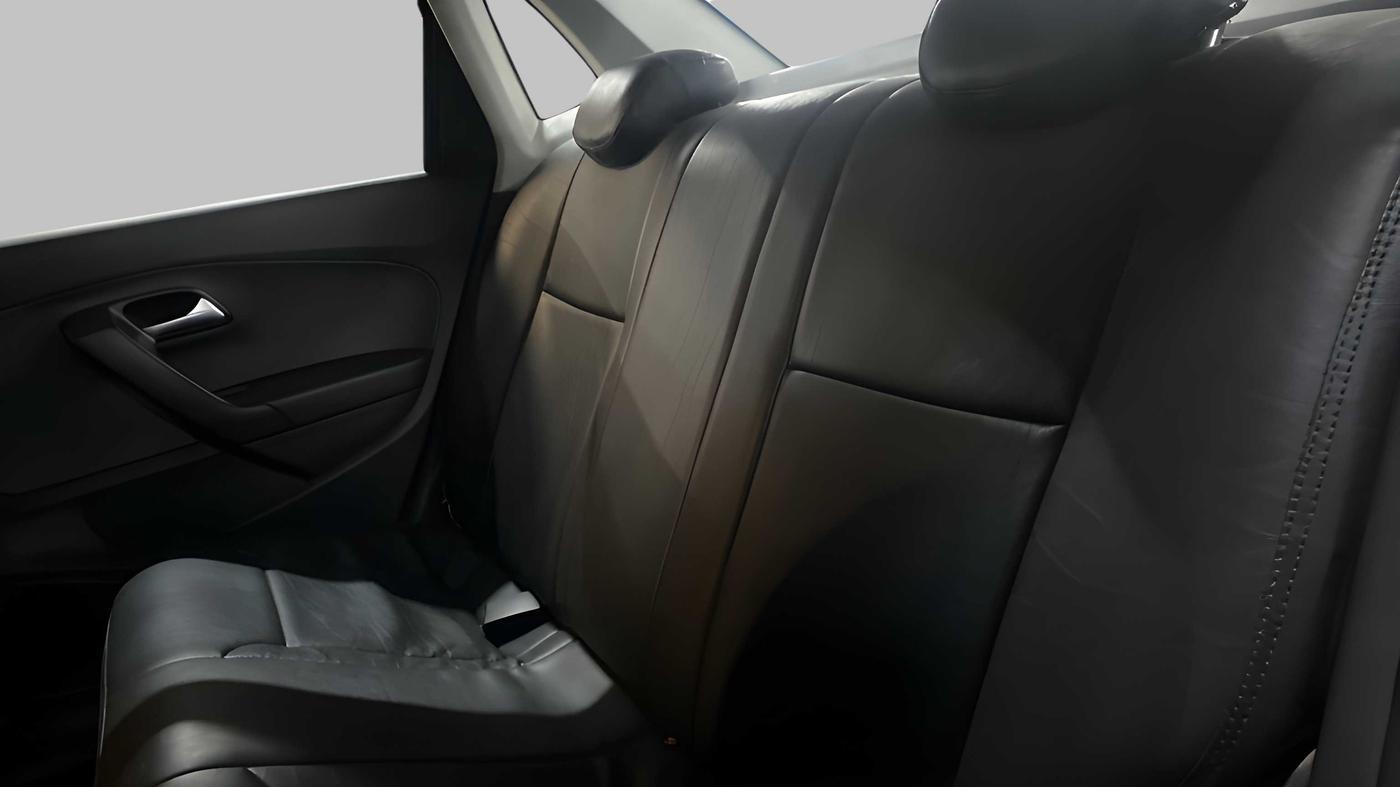 2019 Volkswagen Ameo COMFORTLINE 1.0, Petrol, Manual, 42,423 km, Right Side Rear Door Cabin