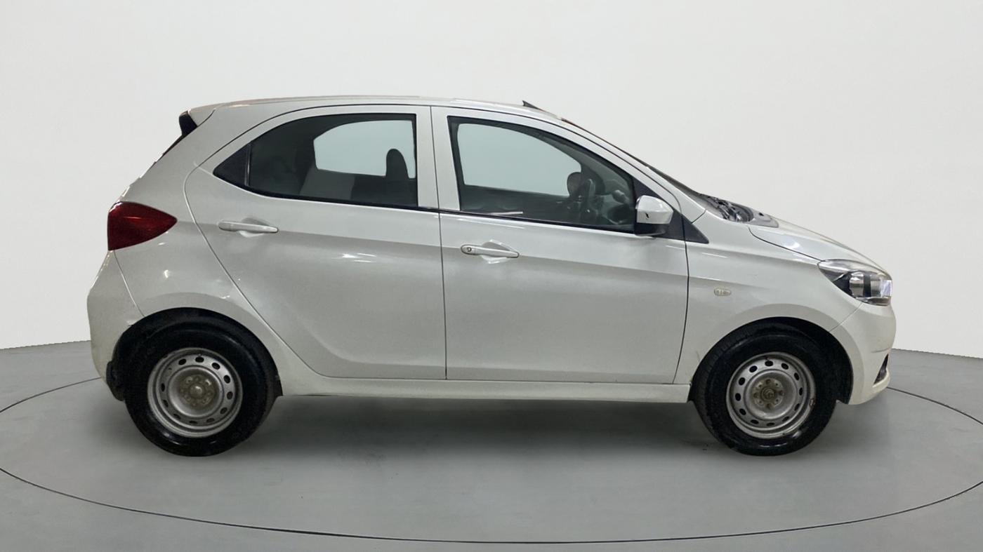 2017 Tata Tiago XT DIESEL, Diesel, Manual, 92,263 km, Right Side View
