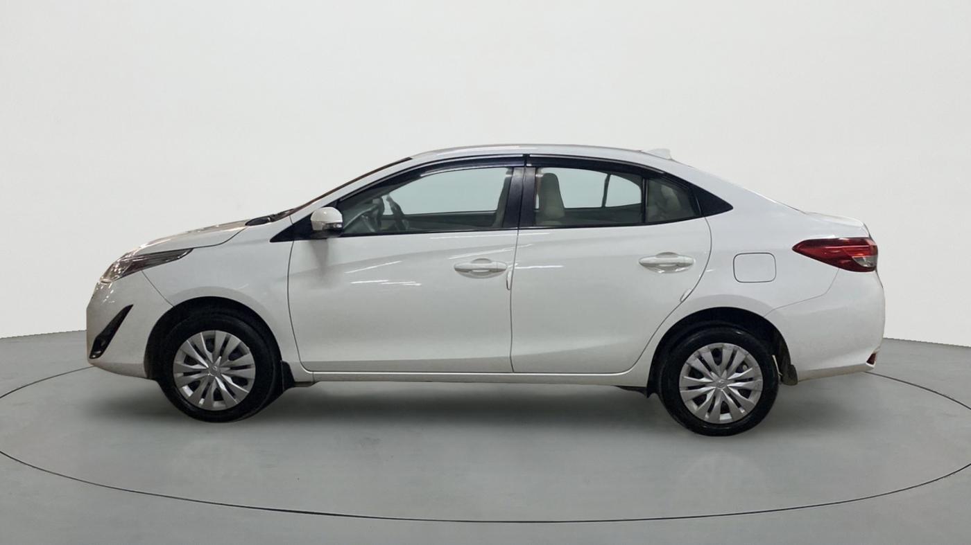 2018 Toyota YARIS G CVT, Petrol, Automatic, 31,517 km, Left Side