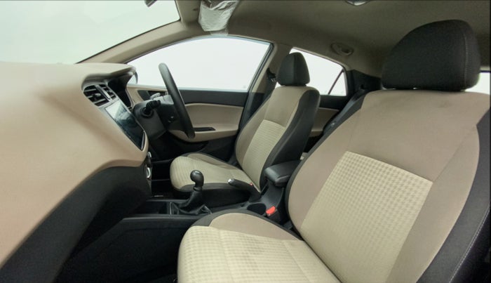 2018 Hyundai Elite i20 MAGNA EXECUTIVE 1.2, Petrol, Manual, 33,436 km, Right Side Front Door Cabin