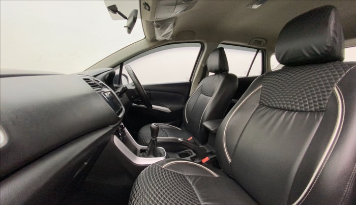 2018 Maruti S Cross ZETA 1.3, Diesel, Manual, 97,931 km, Right Side Front Door Cabin