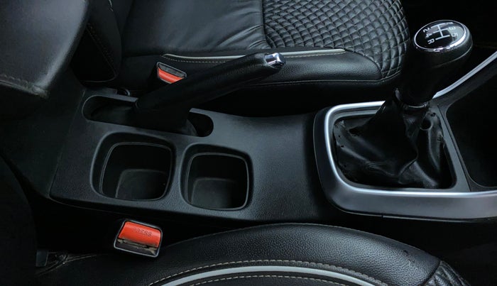 2018 Maruti S Cross ZETA 1.3, Diesel, Manual, 97,931 km, Gear Lever