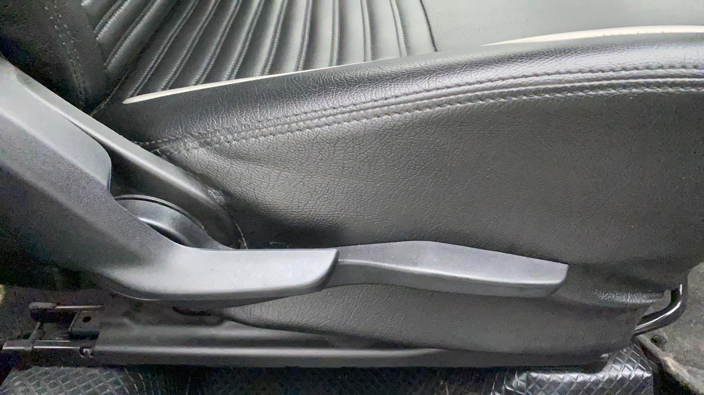 2019 Maruti Baleno ZETA PETROL 1.2, Petrol, Manual, 20,306 km, Driver Side Adjustment Panel
