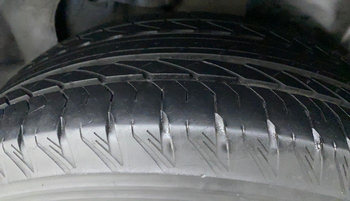 2021 Tata Safari XZA PLUS 6S, Diesel, Automatic, 25,239 km, Left Rear Tyre Tread
