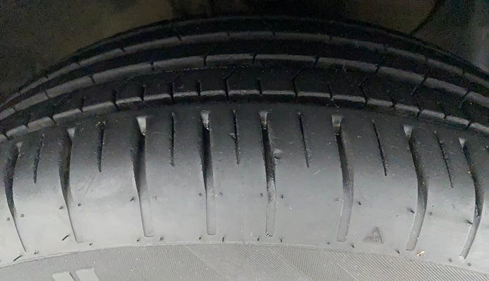 2018 Hyundai Elite i20 ASTA 1.2  CVT, Petrol, Automatic, 56,112 km, Right Front Tyre Tread