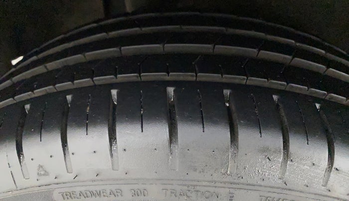 2022 Maruti Baleno ZETA PETROL 1.2, Petrol, Manual, 6,951 km, Right Rear Tyre Tread