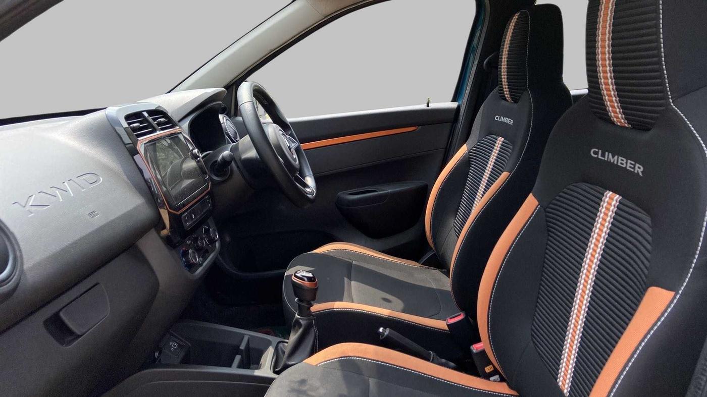 2021 Renault Kwid CLIMBER 1.0 (O), Petrol, Manual, 9,315 km, Right Side Front Door Cabin