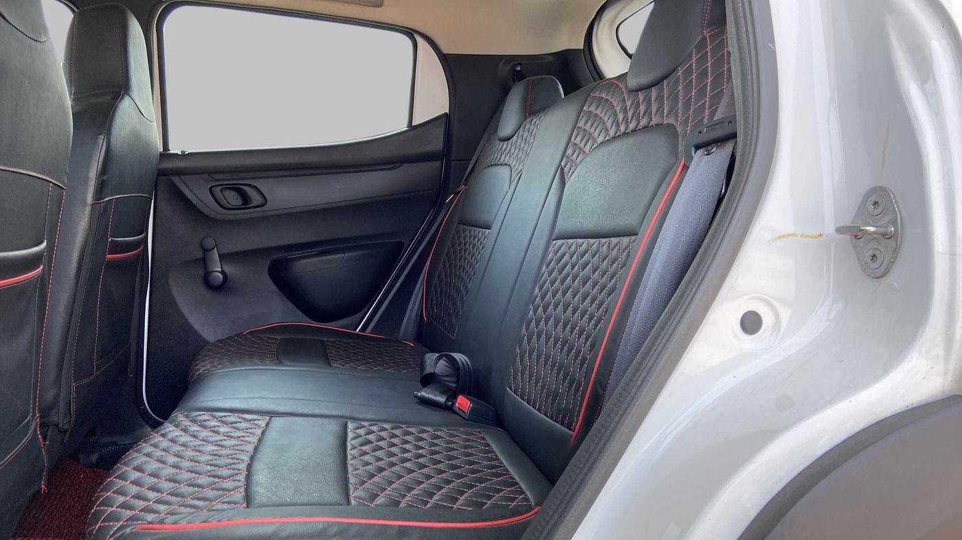 2022 Renault Kwid RXL 0.8 (O), Petrol, Manual, 8,212 km, Right Side Rear Door Cabin