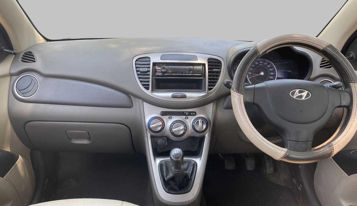 2015 Hyundai i10 MAGNA 1.1, Petrol, Manual, 21,083 km, Dashboard