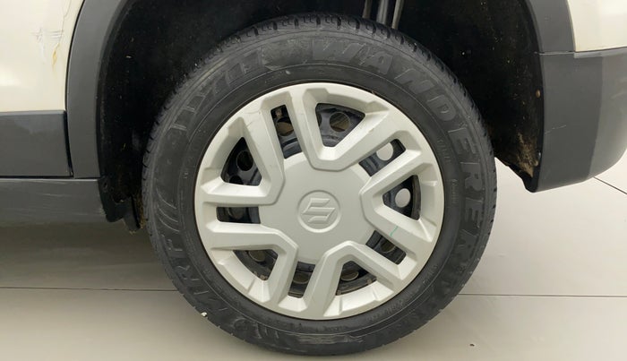 2018 Maruti Vitara Brezza VDI, Diesel, Manual, 38,226 km, Left Rear Wheel
