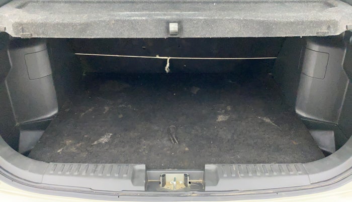 2018 Maruti Vitara Brezza VDI, Diesel, Manual, 38,226 km, Boot Inside