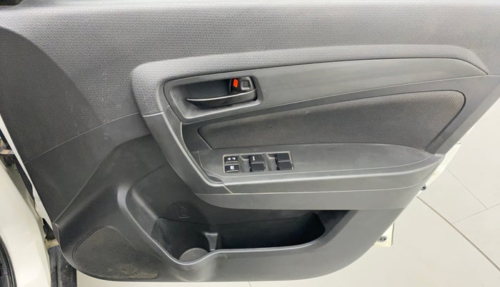 2018 Maruti Vitara Brezza VDI, Diesel, Manual, 38,226 km, Driver Side Door Panels Control