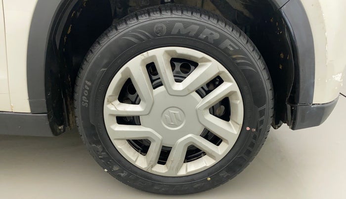 2018 Maruti Vitara Brezza VDI, Diesel, Manual, 38,226 km, Right Front Wheel