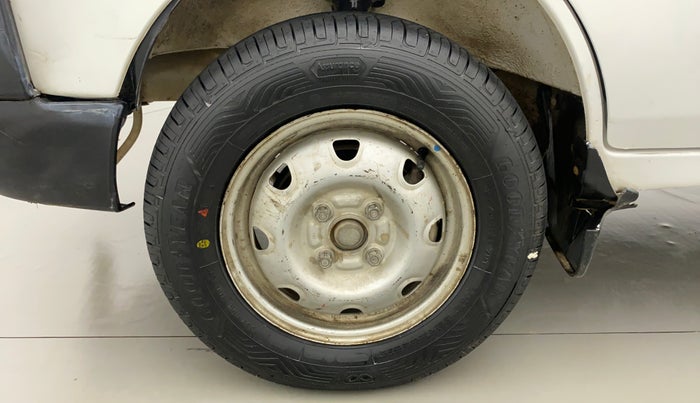 2018 Maruti Eeco 5 STR WITH A/C+HTR, CNG, Manual, 50,180 km, Left Front Wheel