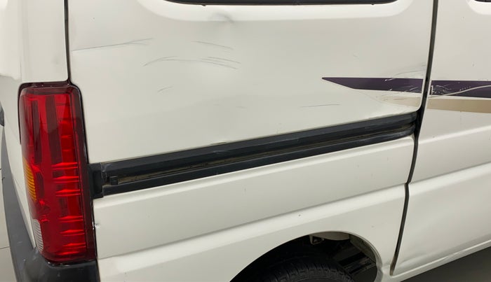 2018 Maruti Eeco 5 STR WITH A/C+HTR, CNG, Manual, 50,180 km, Right quarter panel - Slightly dented
