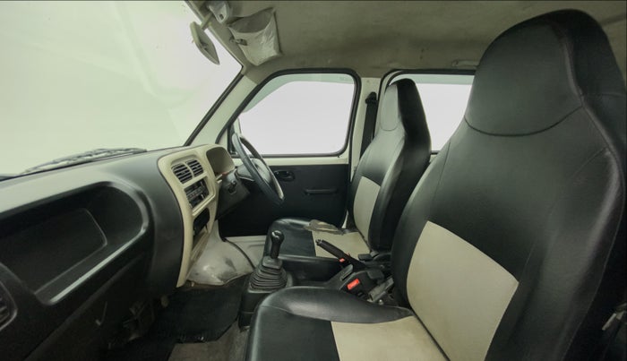2018 Maruti Eeco 5 STR WITH A/C+HTR, CNG, Manual, 50,180 km, Right Side Front Door Cabin