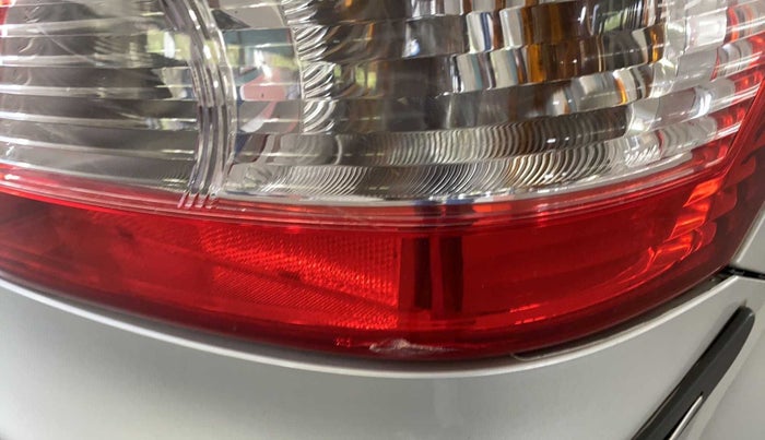 2016 Maruti Swift Dzire VXI, CNG, Manual, 75,613 km, Right tail light - Minor damage