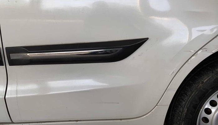 2015 Maruti Baleno SIGMA PETROL 1.2, Petrol, Manual, 53,276 km, Rear left door - Minor scratches