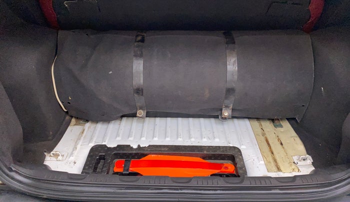 2017 Ford Ecosport 1.5 TREND TI VCT, CNG, Manual, 40,566 km, Boot Inside