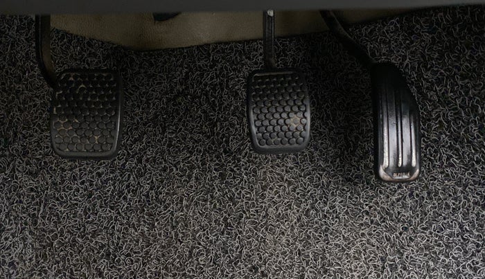 2012 Maruti Alto 800 LXI, Petrol, Manual, 27,179 km, Pedals