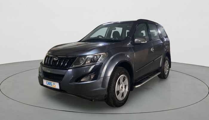 2015 Mahindra XUV500 W6, Diesel, Manual, 97,702 km, Left Front Diagonal