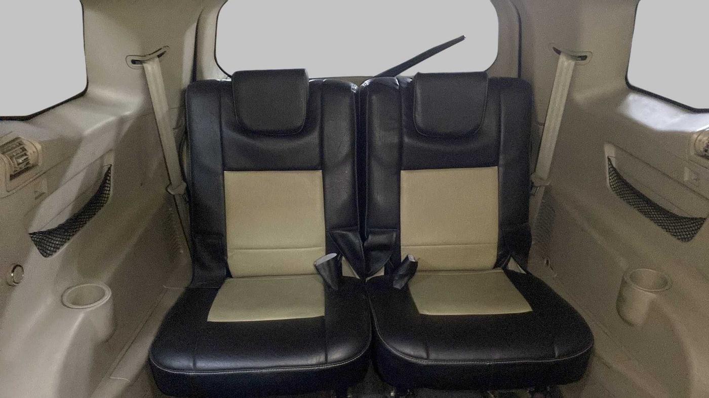 2015 Mahindra XUV500 W6, Diesel, Manual, 97,702 km, Third Seat Row ( optional )