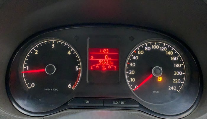 2013 Volkswagen Vento HIGHLINE DIESEL 1.6, Diesel, Manual, 95,631 km, Odometer Image