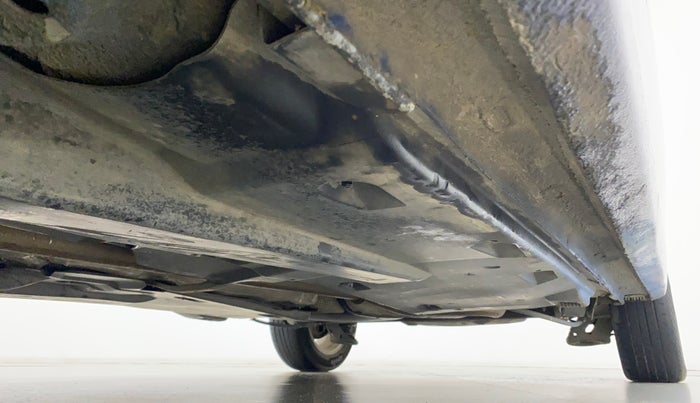 2013 Volkswagen Vento HIGHLINE DIESEL 1.6, Diesel, Manual, 95,631 km, Right Side Underbody