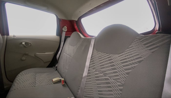 2014 Datsun Go A, Petrol, Manual, 18,694 km, Right Side Rear Door Cabin