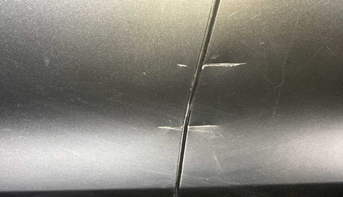 2018 Maruti Swift VXI, Petrol, Manual, 50,479 km, Front passenger door - Slightly dented