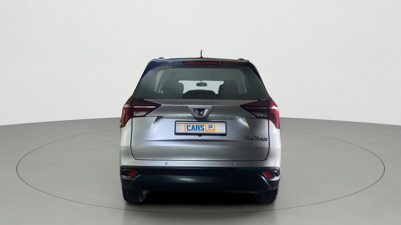 2022 Mahindra XUV700 MX P MT 5 STR, Petrol, Manual, 11,772 km, Back/Rear