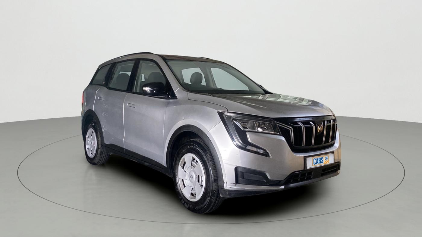 2022 Mahindra XUV700 MX P MT 5 STR, Petrol, Manual, 11,772 km, SRP