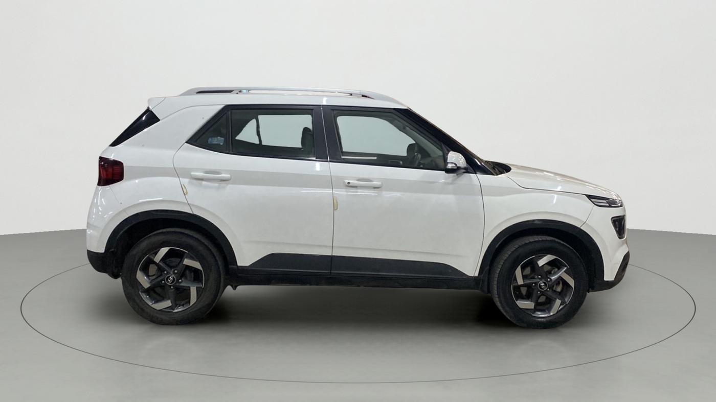 2020 Hyundai VENUE SX 1.5 CRDI, Diesel, Manual, 62,693 km, Right Side View