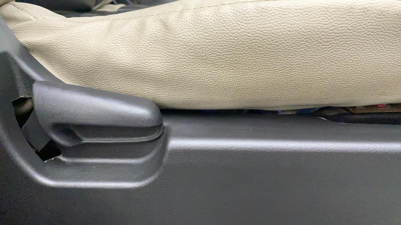 2018 Maruti Wagon R 1.0 VXI, Petrol, Manual, 73,529 km, Driver Side Adjustment Panel