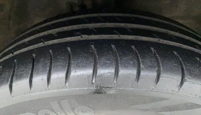 2018 Maruti Wagon R 1.0 VXI, Petrol, Manual, 73,529 km, Right Front Tyre Tread