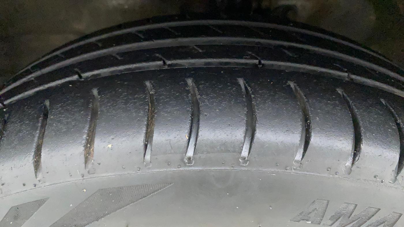 2018 Maruti Wagon R 1.0 VXI, Petrol, Manual, 73,529 km, Left Front Tyre Tread